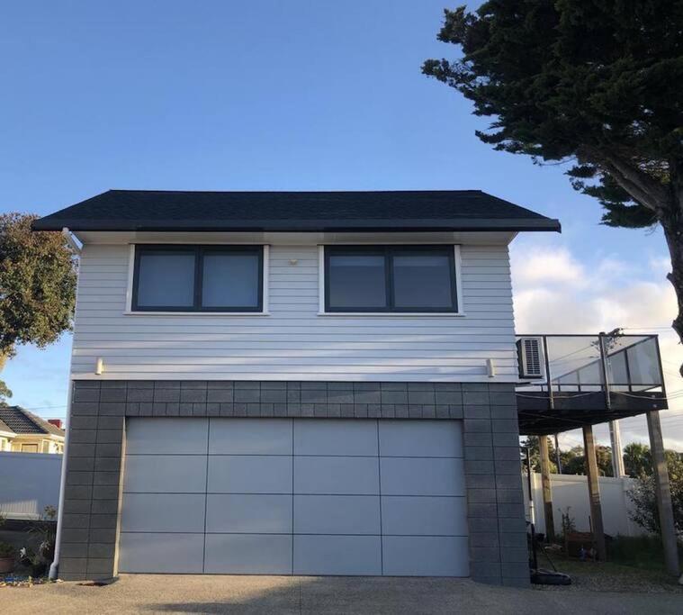 “Henderson Dream Guest House” Auckland Esterno foto