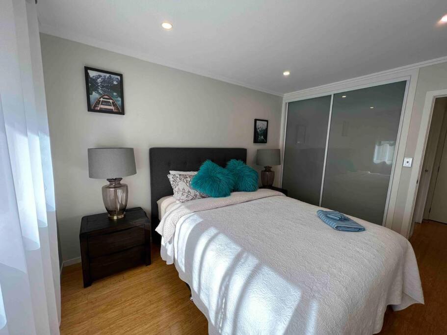 “Henderson Dream Guest House” Auckland Esterno foto